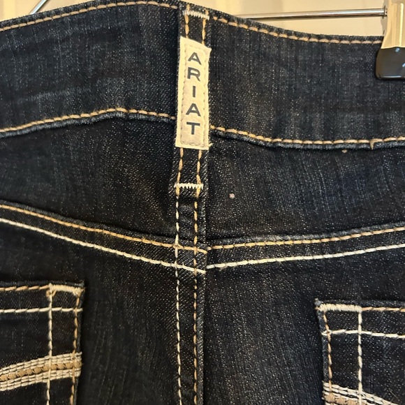 Ariat Jeans 18WR perfect rise and boot cut - Picture 3 of 6